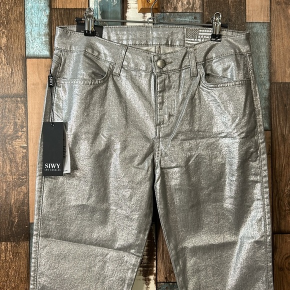 SIWY Los Angeles Hanna the singer not the song metallic jeans - Picture 3 of 16